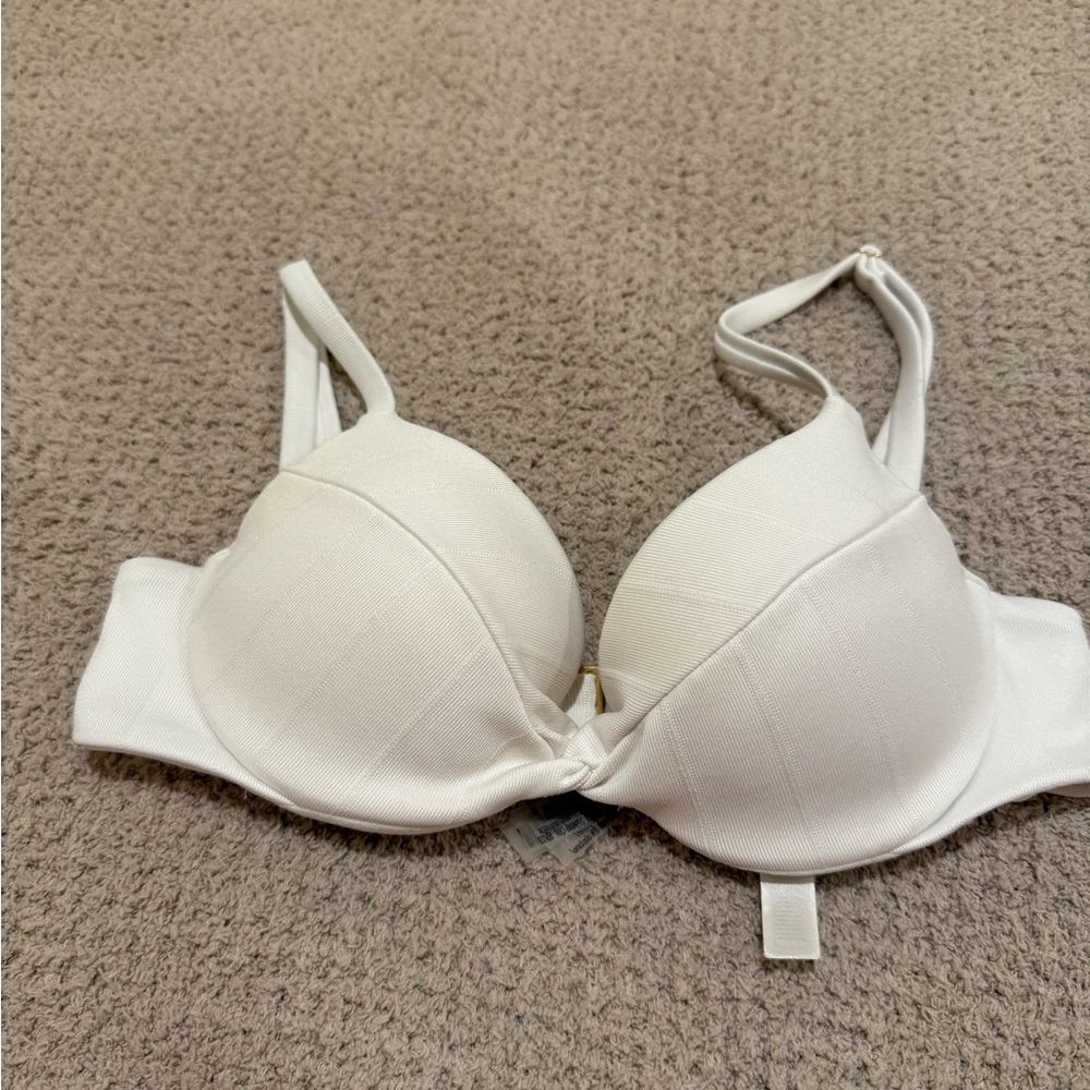 Victoria's Secret Ivory Push-Up T-Shirt Bra
